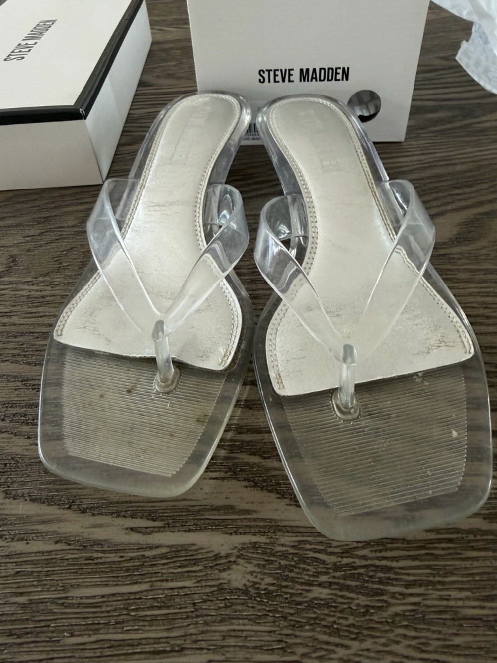 Steve Madden Tracie Clear jelly Kitten Heel Thong Sandal 7 - Picture 8 of 9